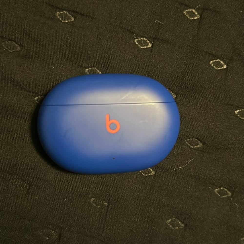Brand New unused Beats earbuds by dr dre